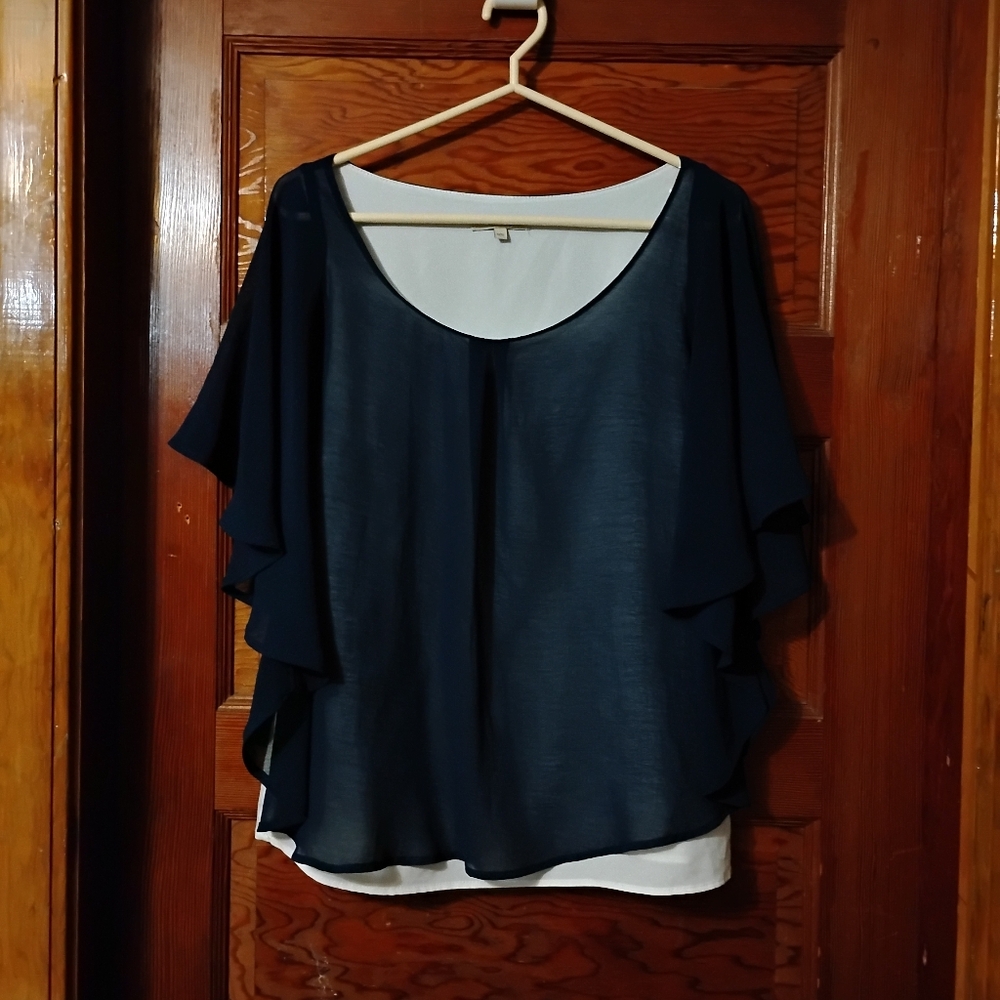 Size Medium Flowy Blouse